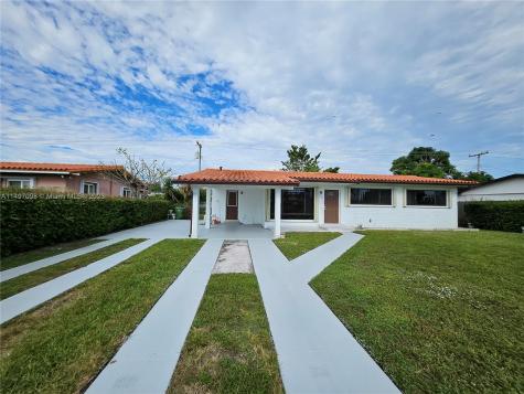 1085 W 50th Place Hialeah FL 33012