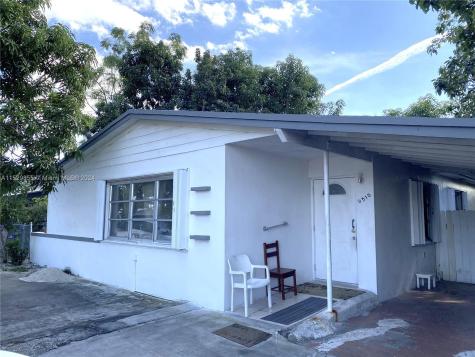 6570 Fillmore Street Hollywood FL 33024