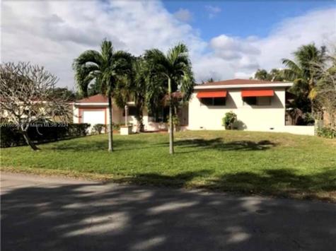 971 NE 151st Street Miami FL 33162