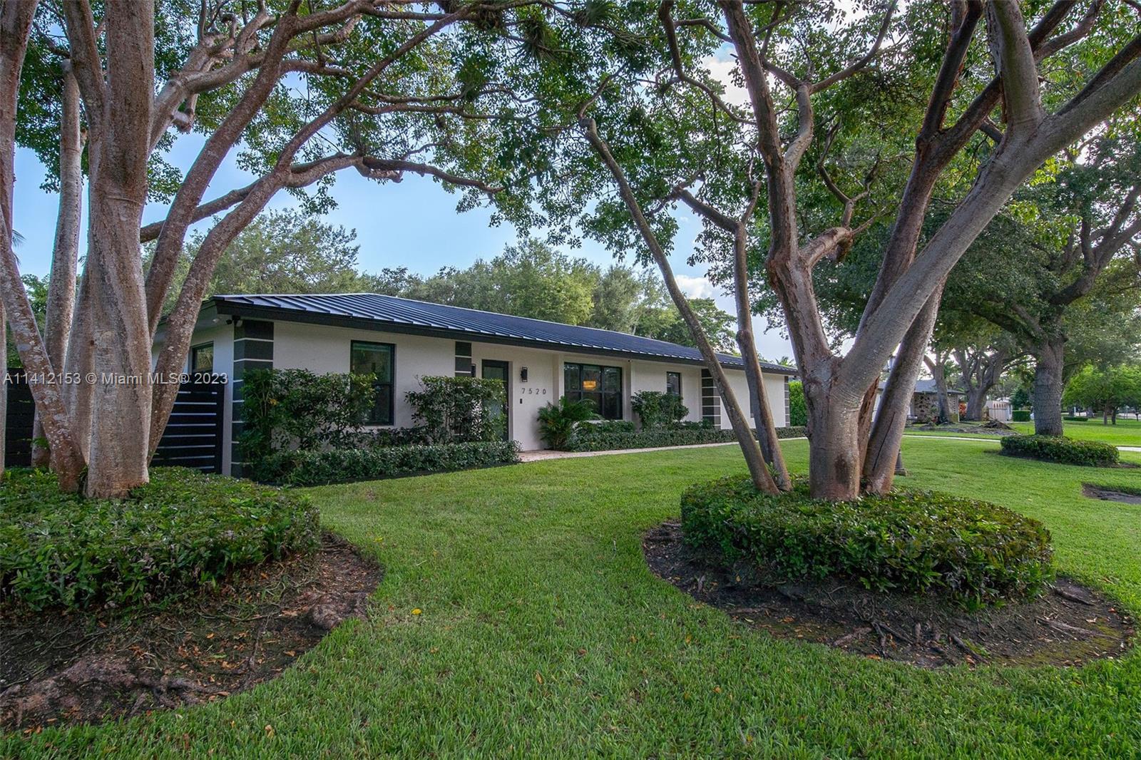7520 SW 162nd Street Palmetto Bay FL 33157