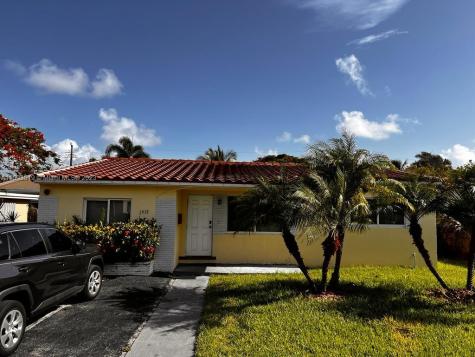 1415 Garfield Street Hollywood FL 33020