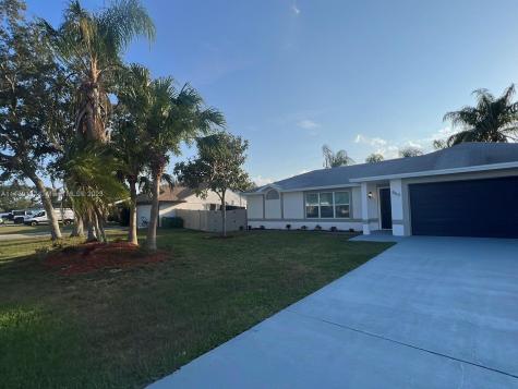 860 Adler Drive Deltona FL 32738