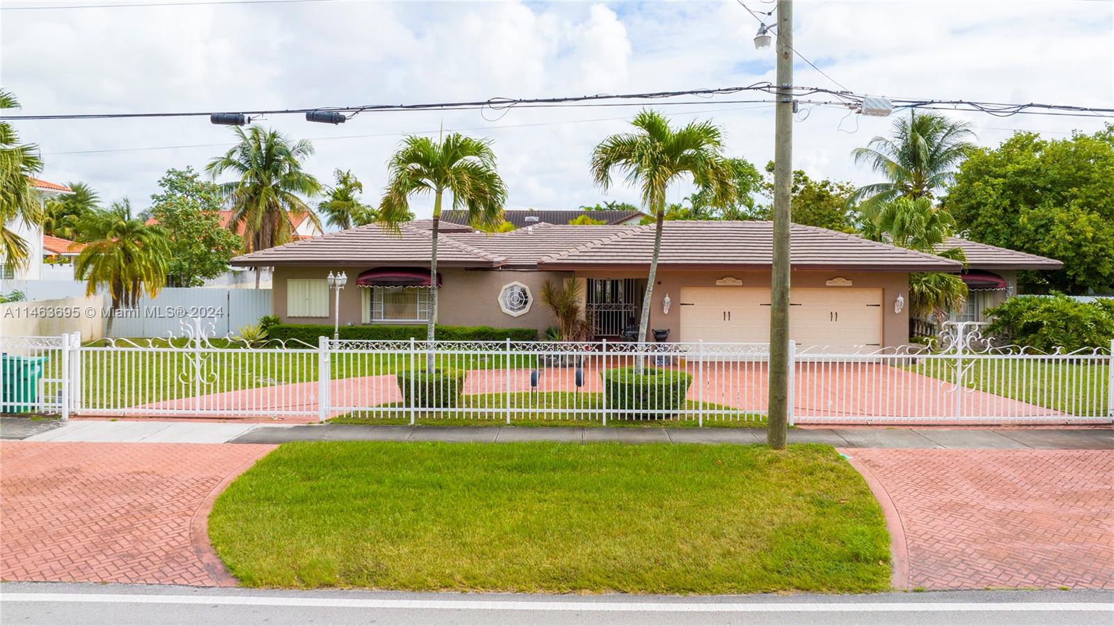 3041 SW 112th Avenue Miami FL 33165