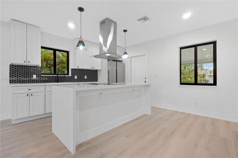 1247 NE 111th Street Miami FL 33161