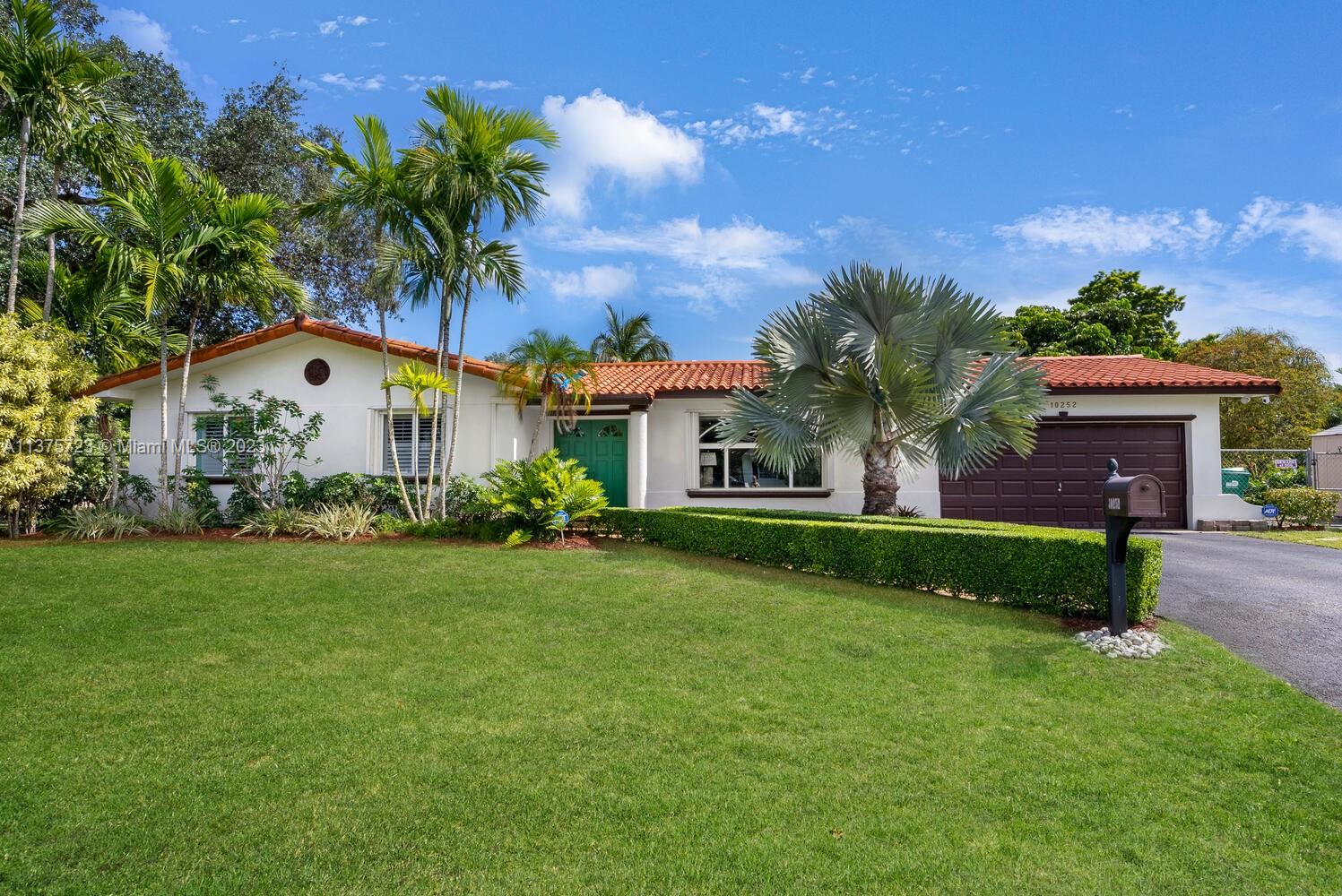 10252 SW 119th Street Miami FL 33176