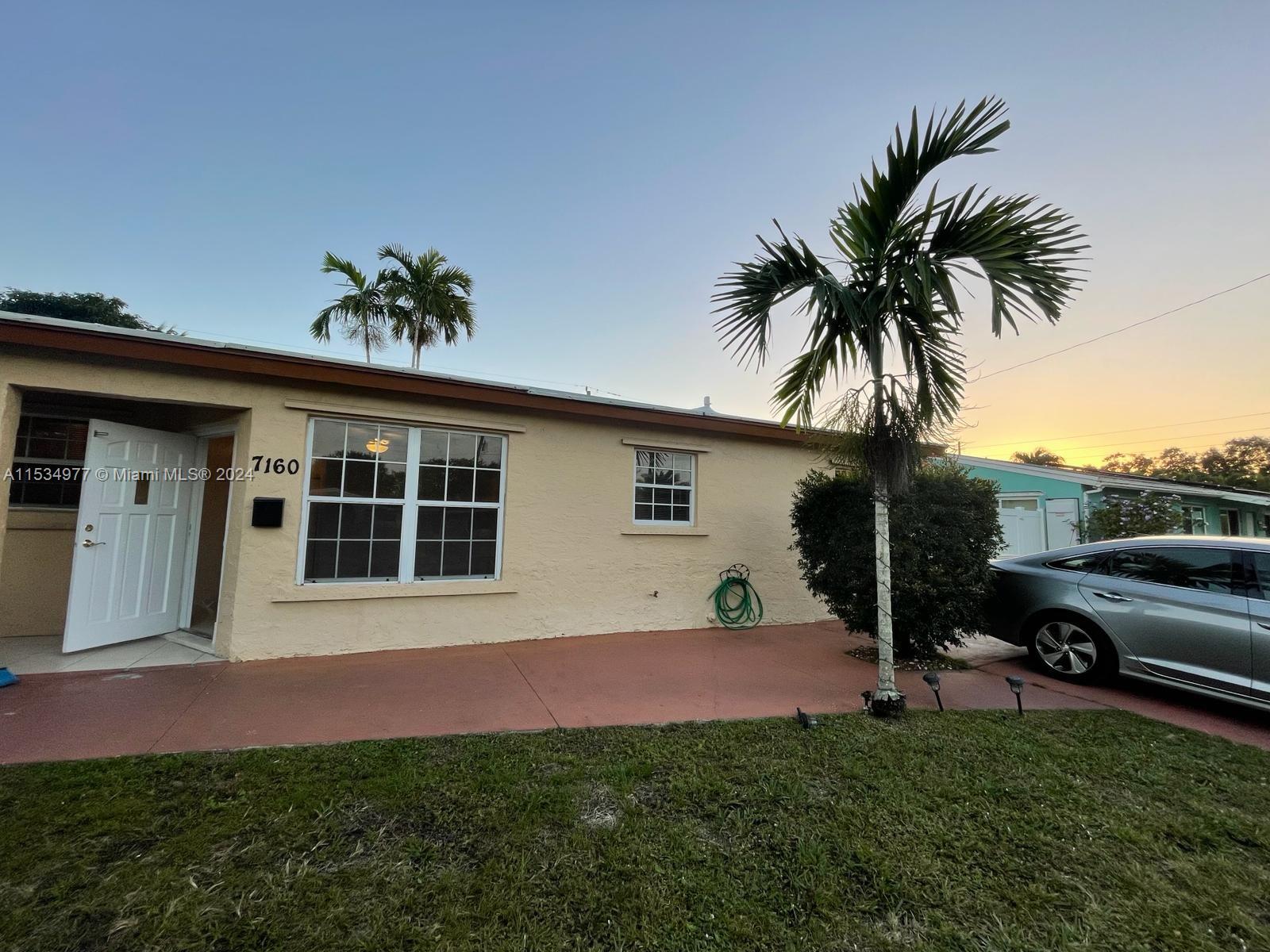 7160 Raleigh Street Hollywood FL 33024