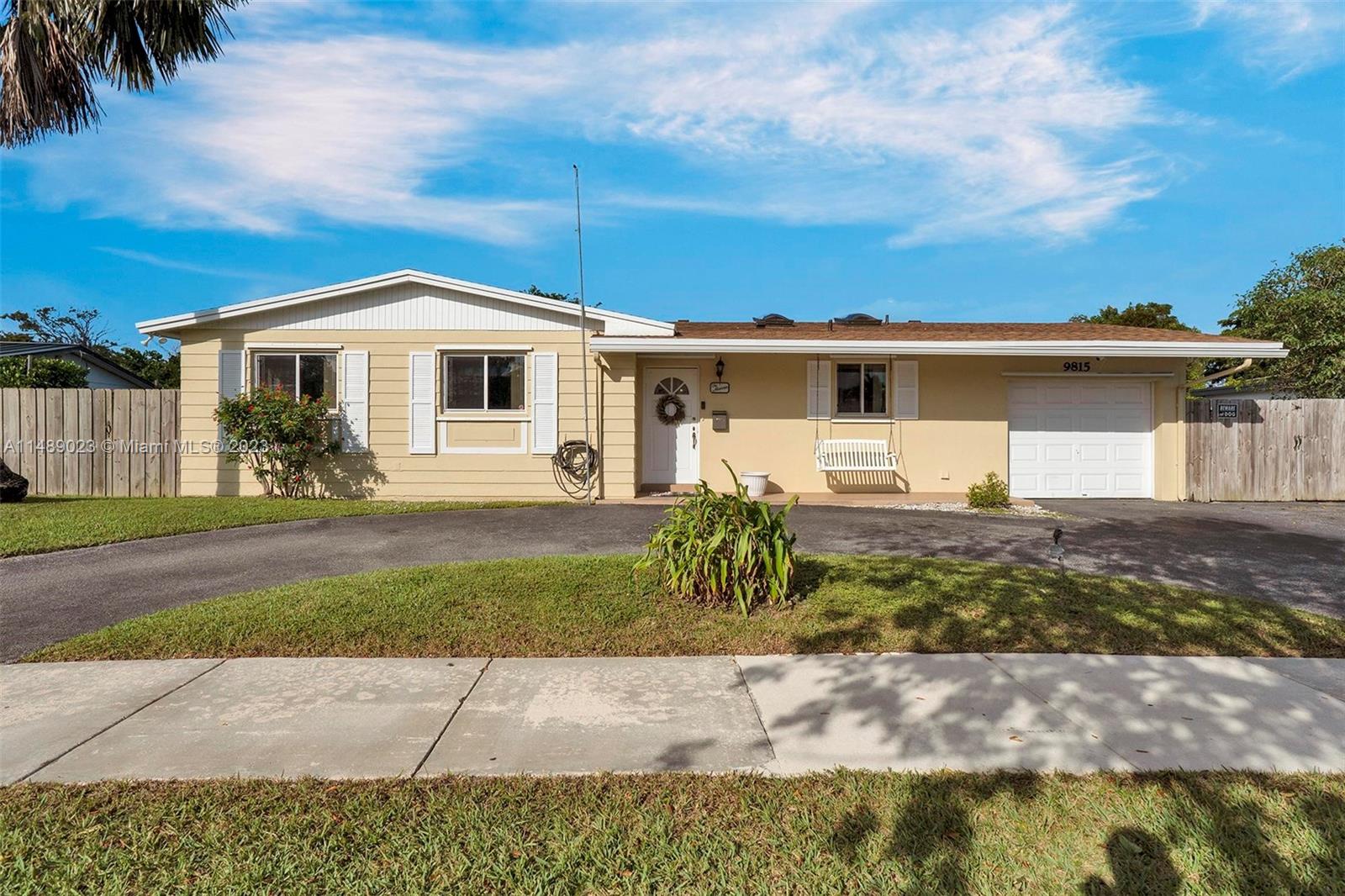 9815 Marlin Road Cutler Bay FL 33157