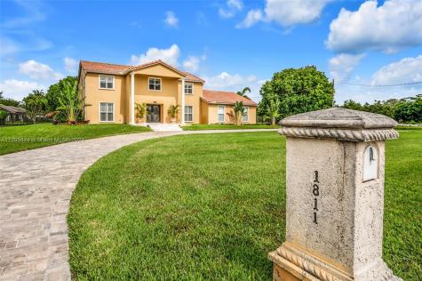 1811 SW 136th Avenue Davie FL 33325