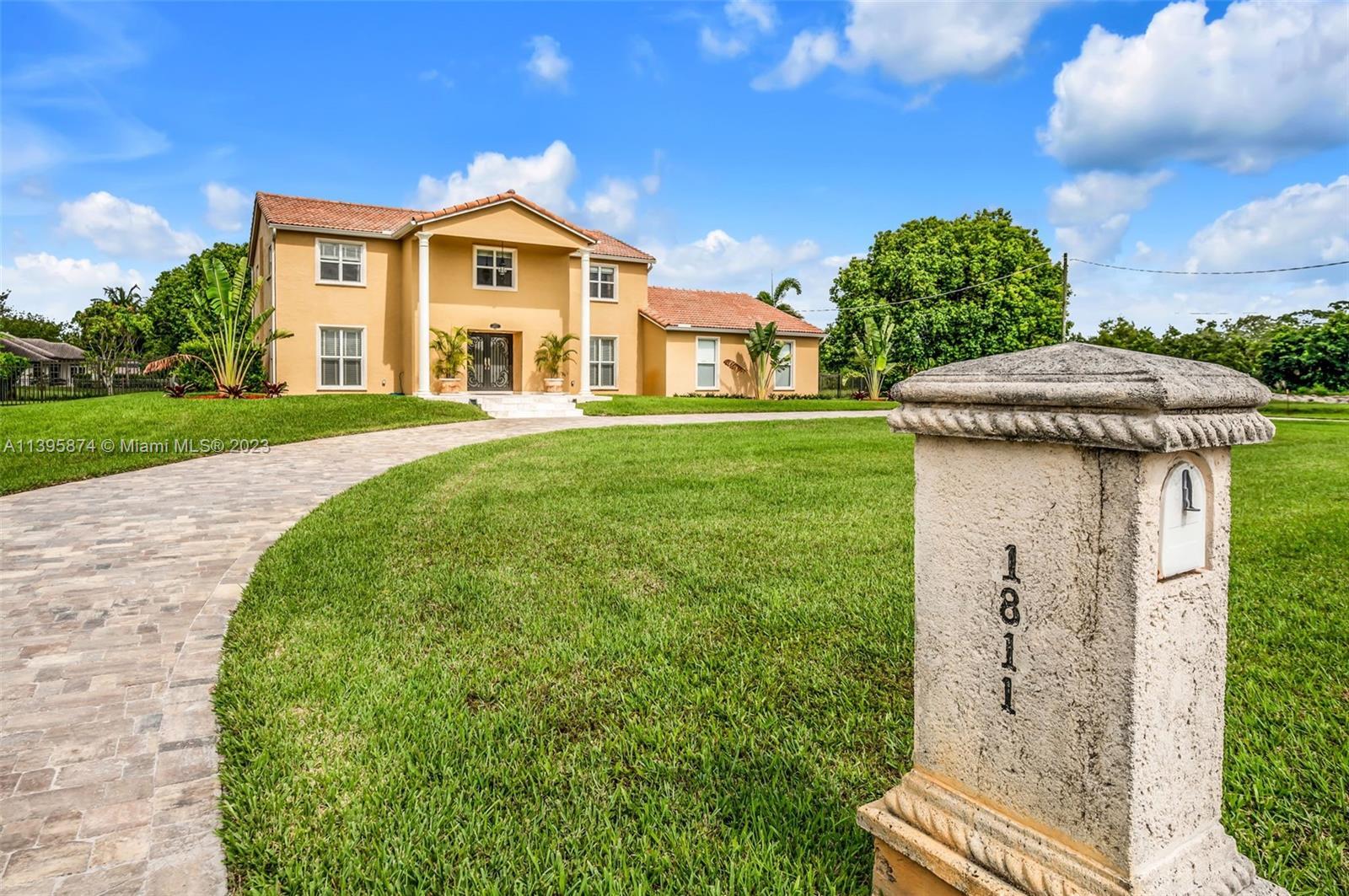1811 SW 136th Avenue Davie FL 33325