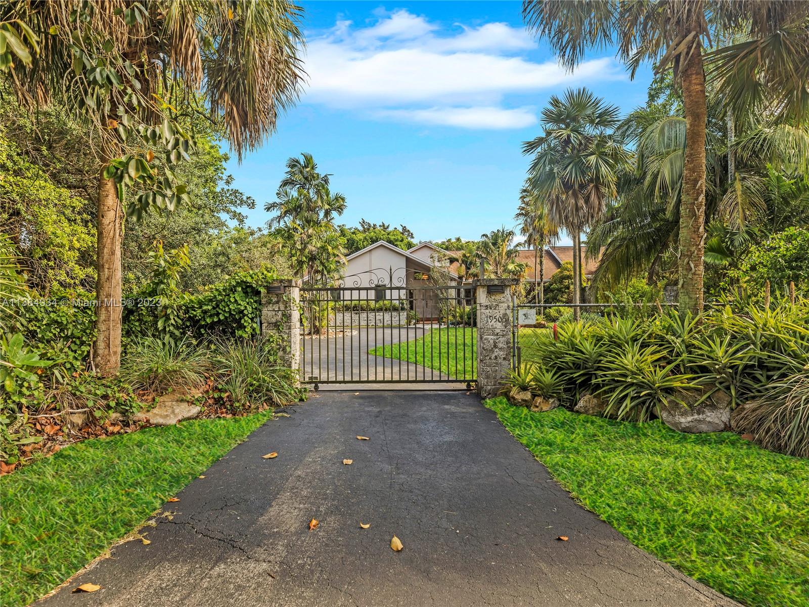 19505 SW 264th Street Homestead FL 33031