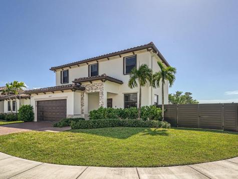 12824 SW 229th Terrace Miami FL 33170