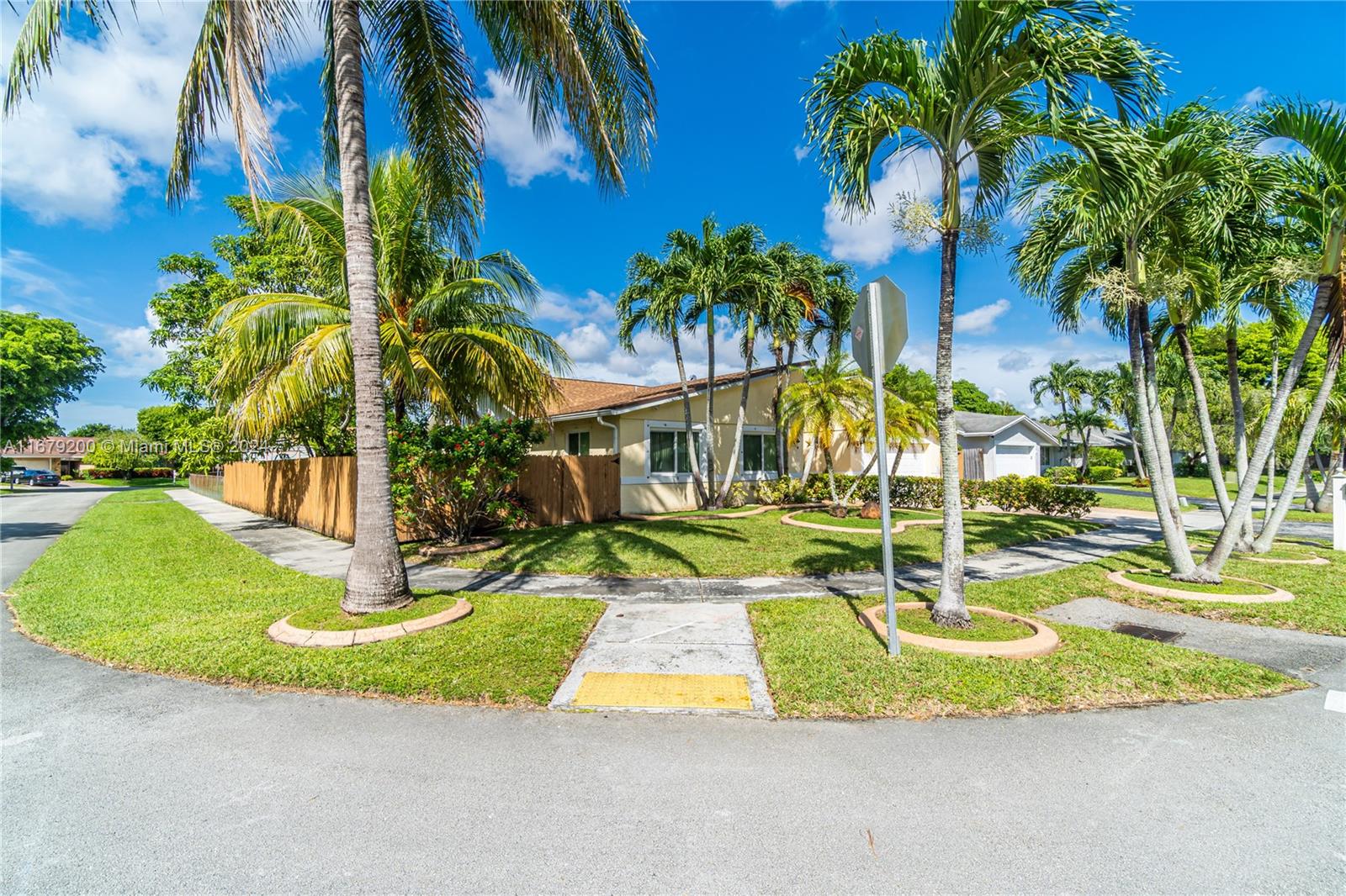11750 SW 113th Place Miami FL 33176