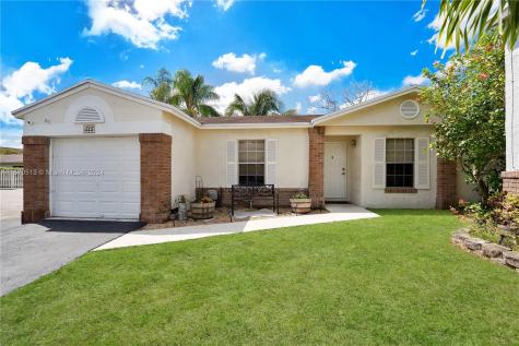 515 Radford Terrace Davie FL 33325