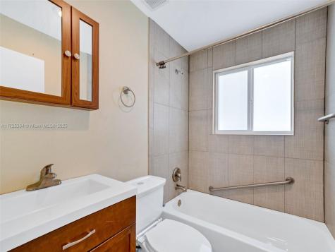 1520 NE 14th Terrace Fort Lauderdale FL 33304