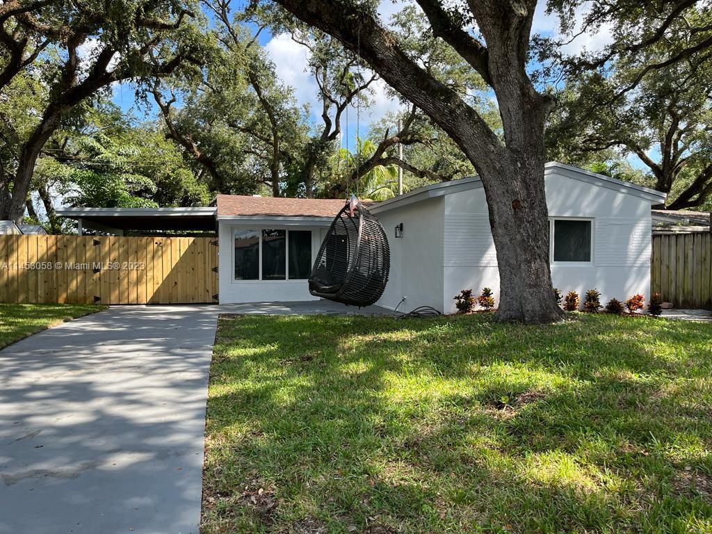 6611 Freedom Street Hollywood FL 33024