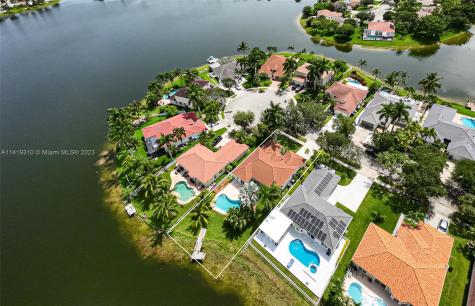 2326 NW 186th Avenue Pembroke Pines FL 33029