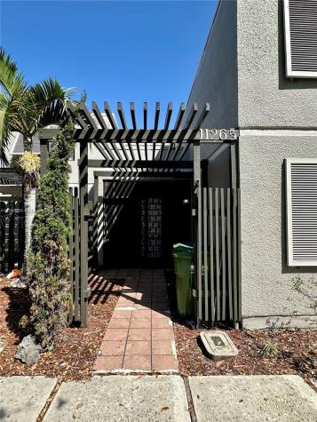 11265 NW 15th Place Pembroke Pines FL 33026