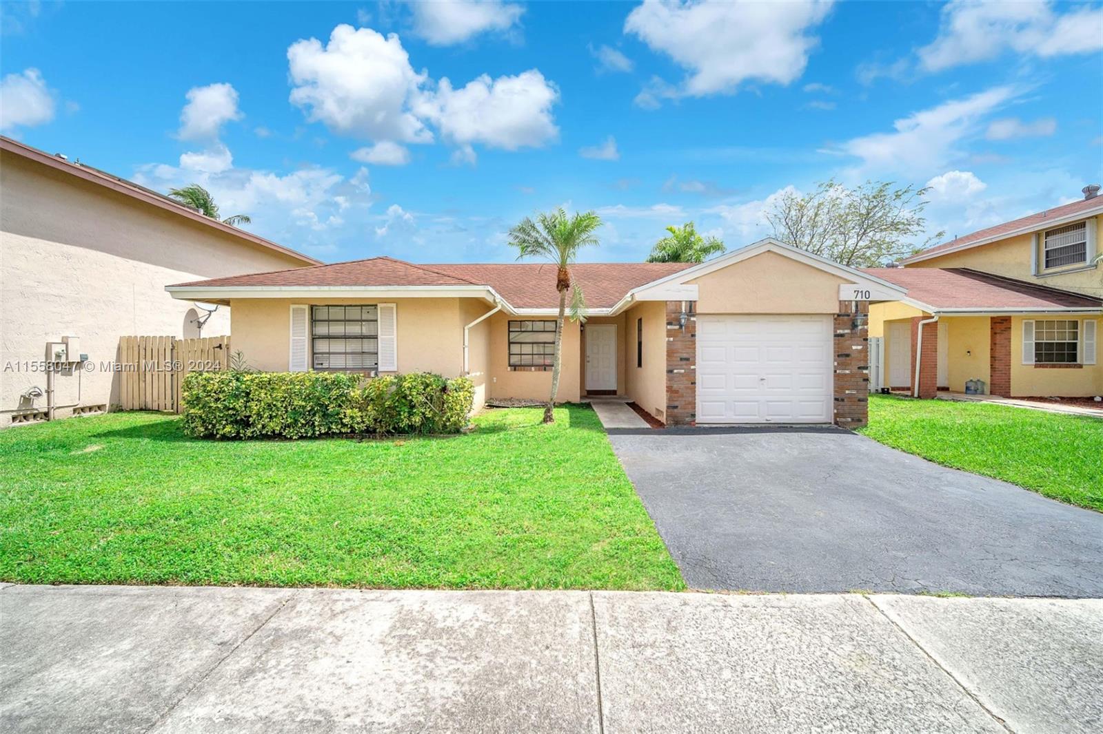 710 Willow Grove Terrace Davie FL 33325