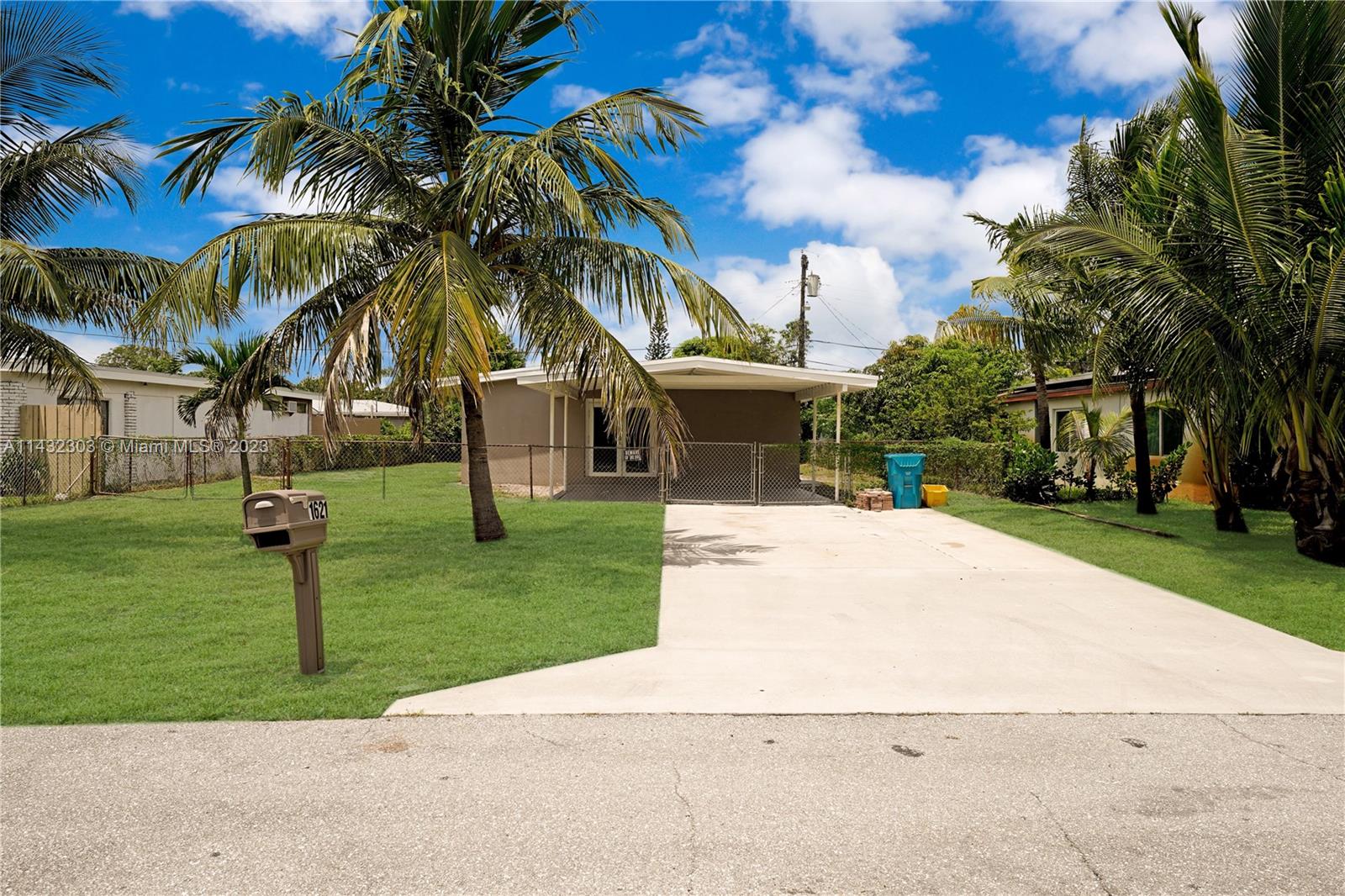 1621 NE 3rd Court Boynton Beach FL 33435