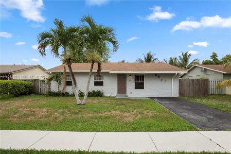 8211 SW 7th Street North Lauderdale FL 33068