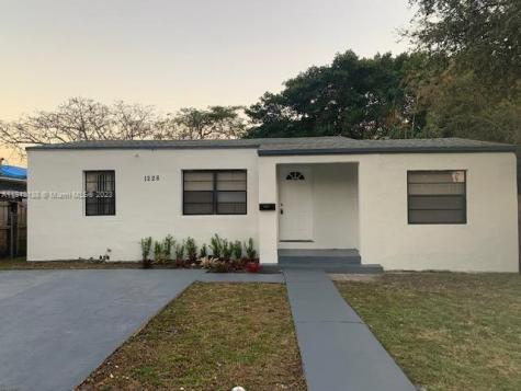 1228 NW 43rd Street Miami FL 33142