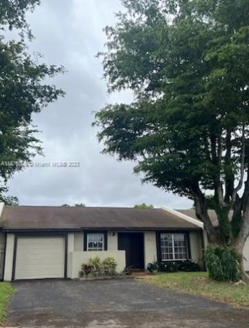 9370 S Meadows Circle Miramar FL 33025