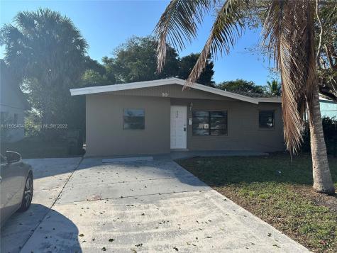 906 SW 3rd Court Delray Beach FL 33444
