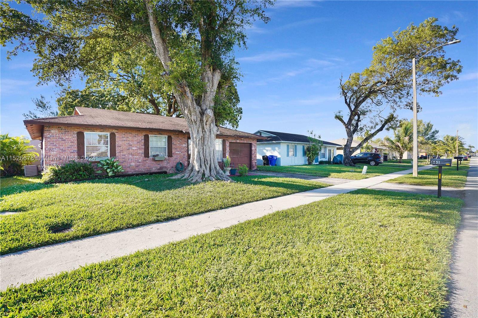661 SW 83rd Avenue North Lauderdale FL 33068