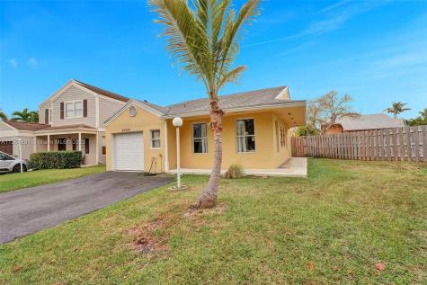 22220 SW 101st Avenue Road Cutler Bay FL 33190
