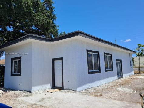 5144 NW 32nd Avenue Miami FL 33142