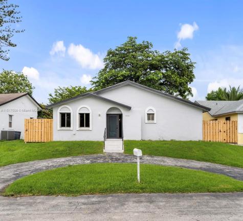 13621 SW 287th Lane Homestead FL 33033
