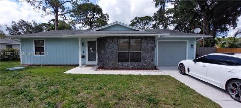 411 NW Sherbrooke Avenue Port St. Lucie FL 34983