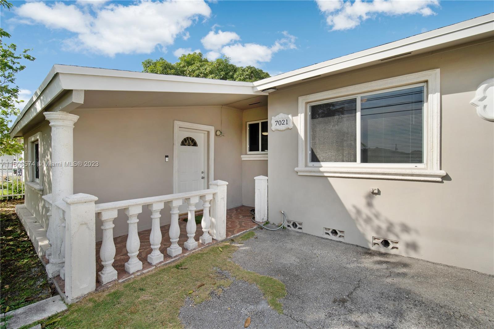 7021 SW 16th Street Miami FL 33155