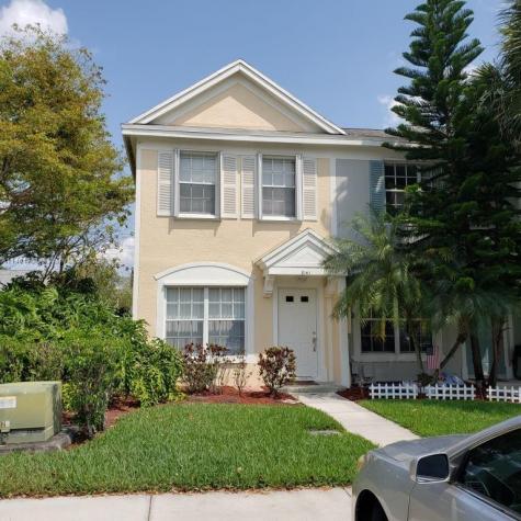 8141 San Carlos Circle Tamarac FL 33321