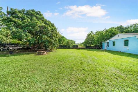 23140 SW 124th Court Miami FL 33170