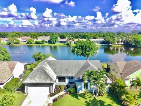 9341 Belaire Drive Miramar FL 33025