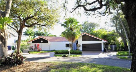 9994 SW 31st Terrace Miami FL 33165