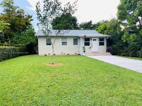 100 Truxton Drive Miami Springs FL 33166