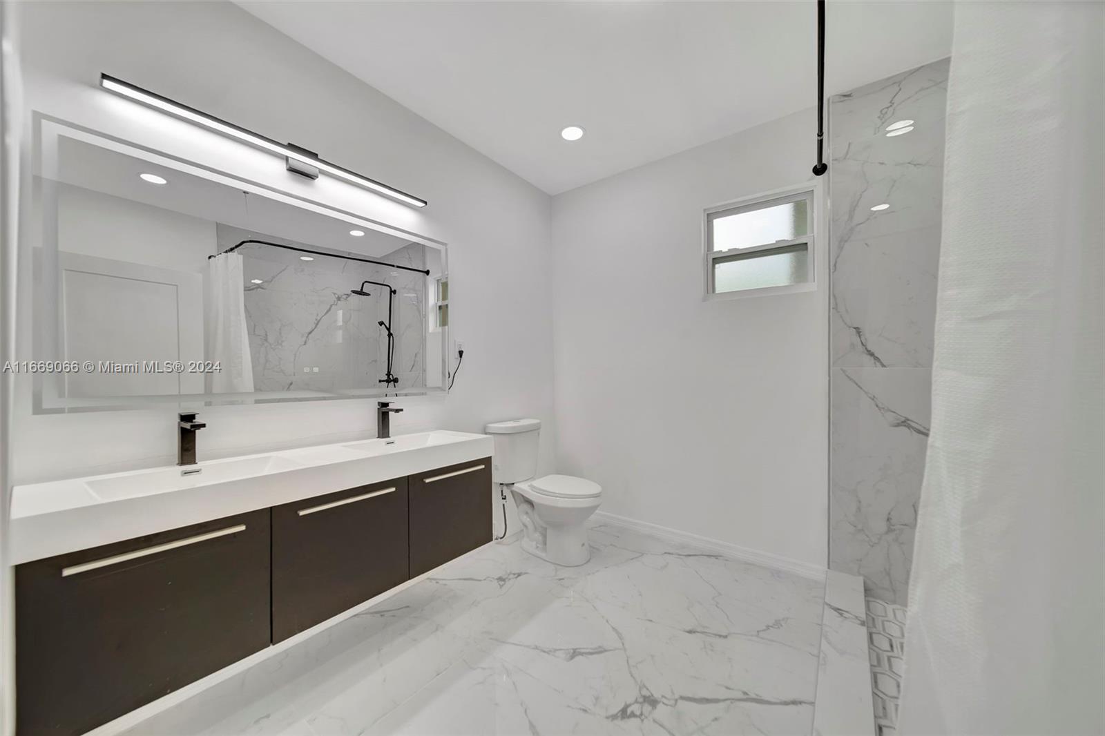 3760 NW 172nd Terrace Miami Gardens FL 33055