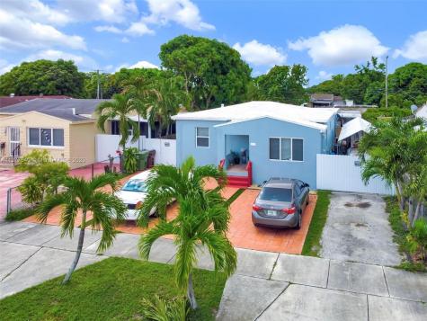 568 E 15th Street Hialeah FL 33010