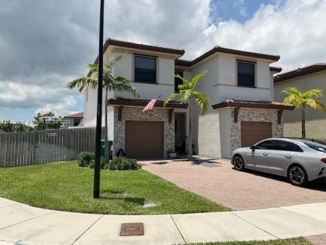 25186 SW 108th Avenue Homestead FL 33032