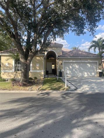 289 NW 116th Lane Coral Springs FL 33071