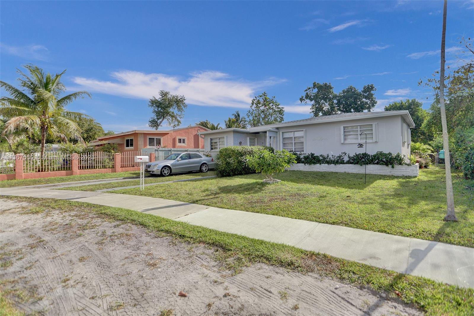 15725 NE 11th Court North Miami Beach FL 33162