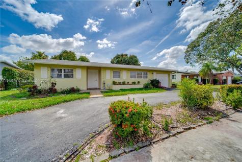 11710 NW 18th Street Pembroke Pines FL 33026