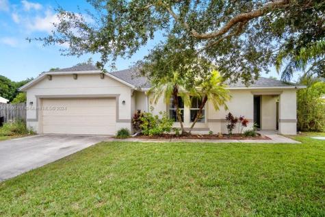 2826 SE Melaleuca Boulevard Port St. Lucie FL 34952