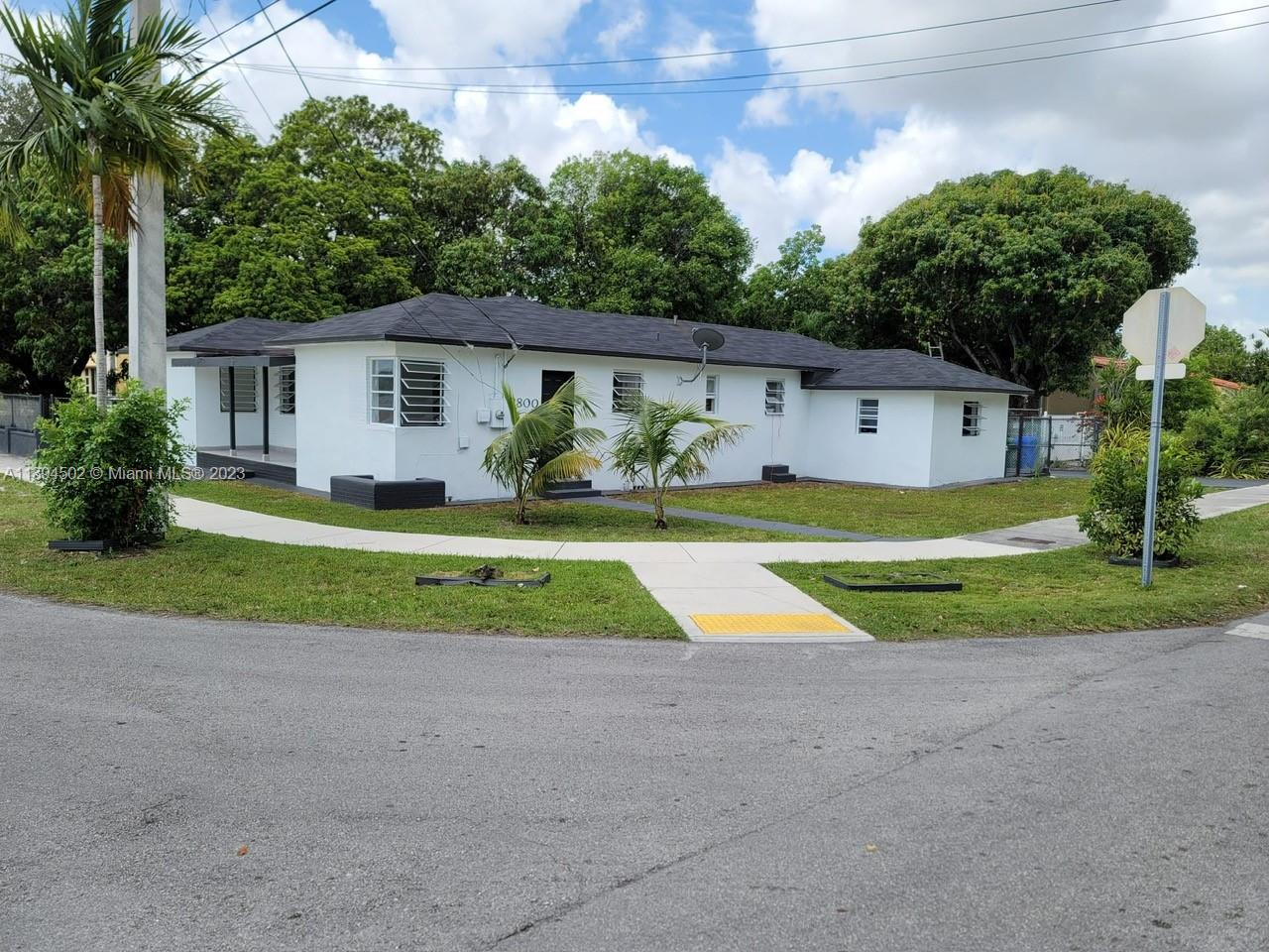 2800 NW 4th Street Miami FL 33125