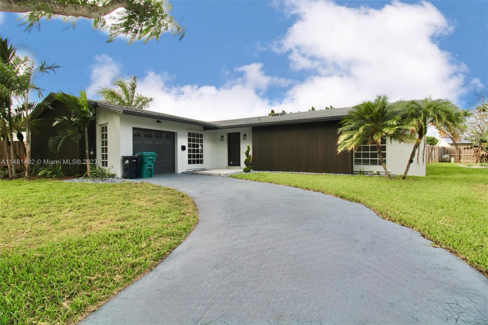 9371 SW 185th Terrace Cutler Bay FL 33157