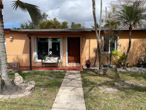 10731 SW 47th Street Miami FL 33165