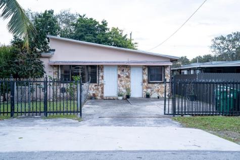 2270 NW 171st Terrace Miami Gardens FL 33056