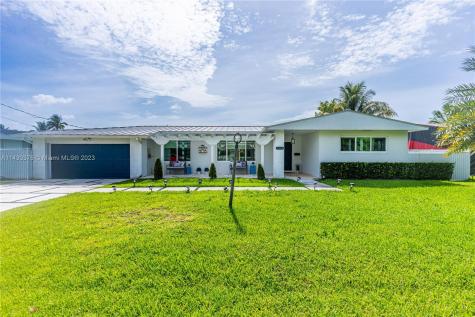 5955 SW 64th Avenue South Miami FL 33143